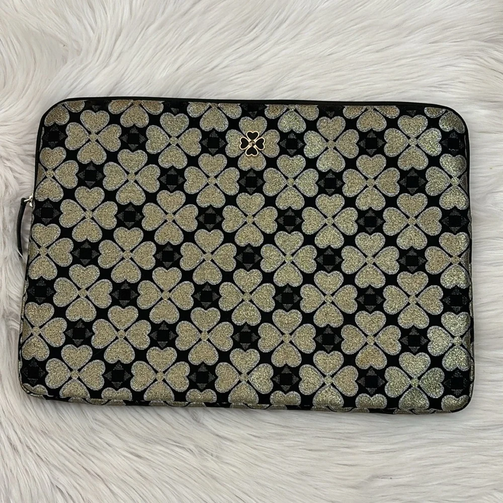 ♠️✨Kate Spade Laptop Case With Black Gold and Silver Heart Pattern✨